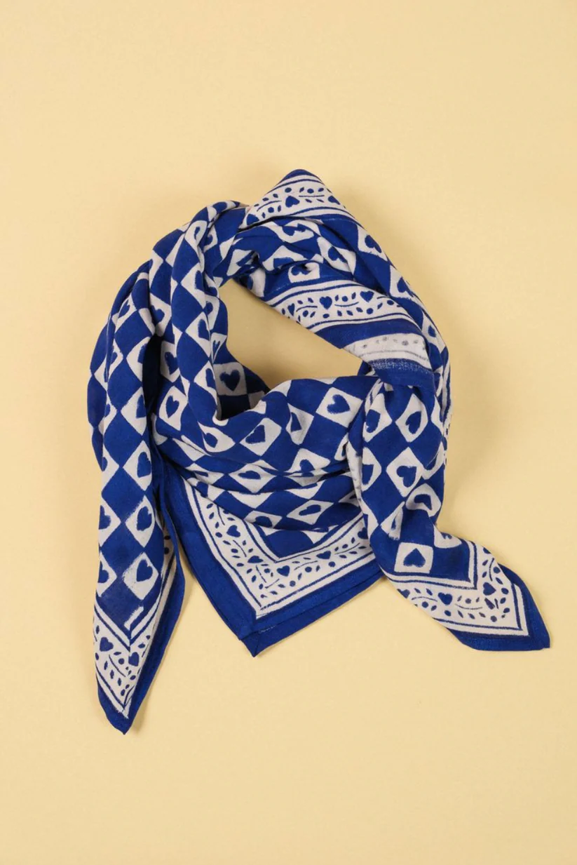Foulard - Damier Cœur Bleu (100cm) – Image 2