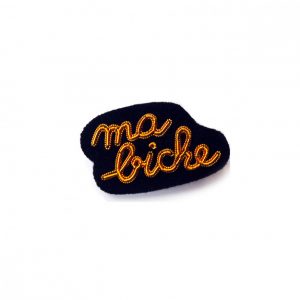 Broche brodée à la main - Ma Biche