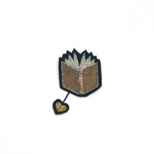 Broche brodée à la main - Livre Doré